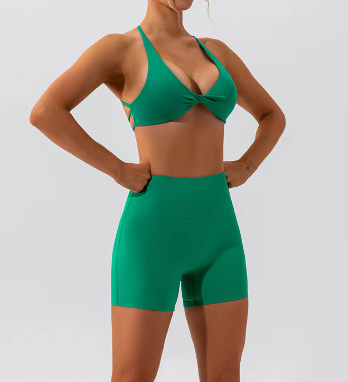 Sports Bra Front Twist