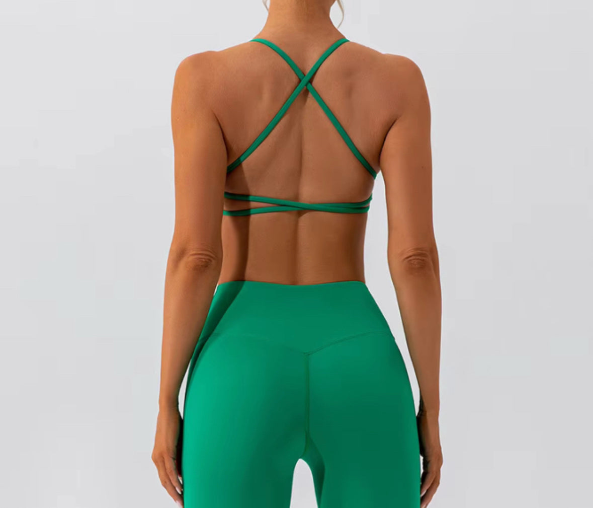 Sports Bra Front Twist