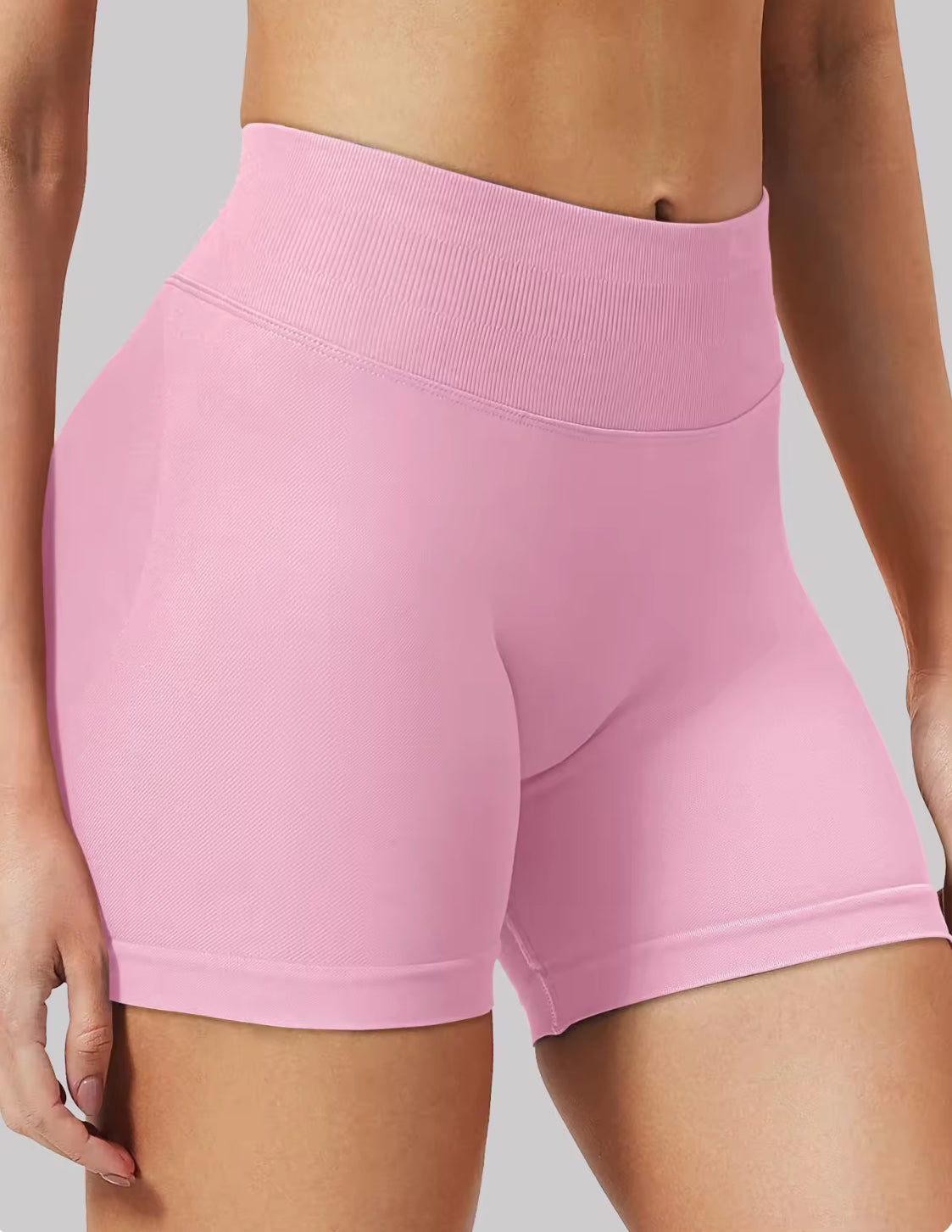 Mid Rise Sculpt Scrunch Shorts