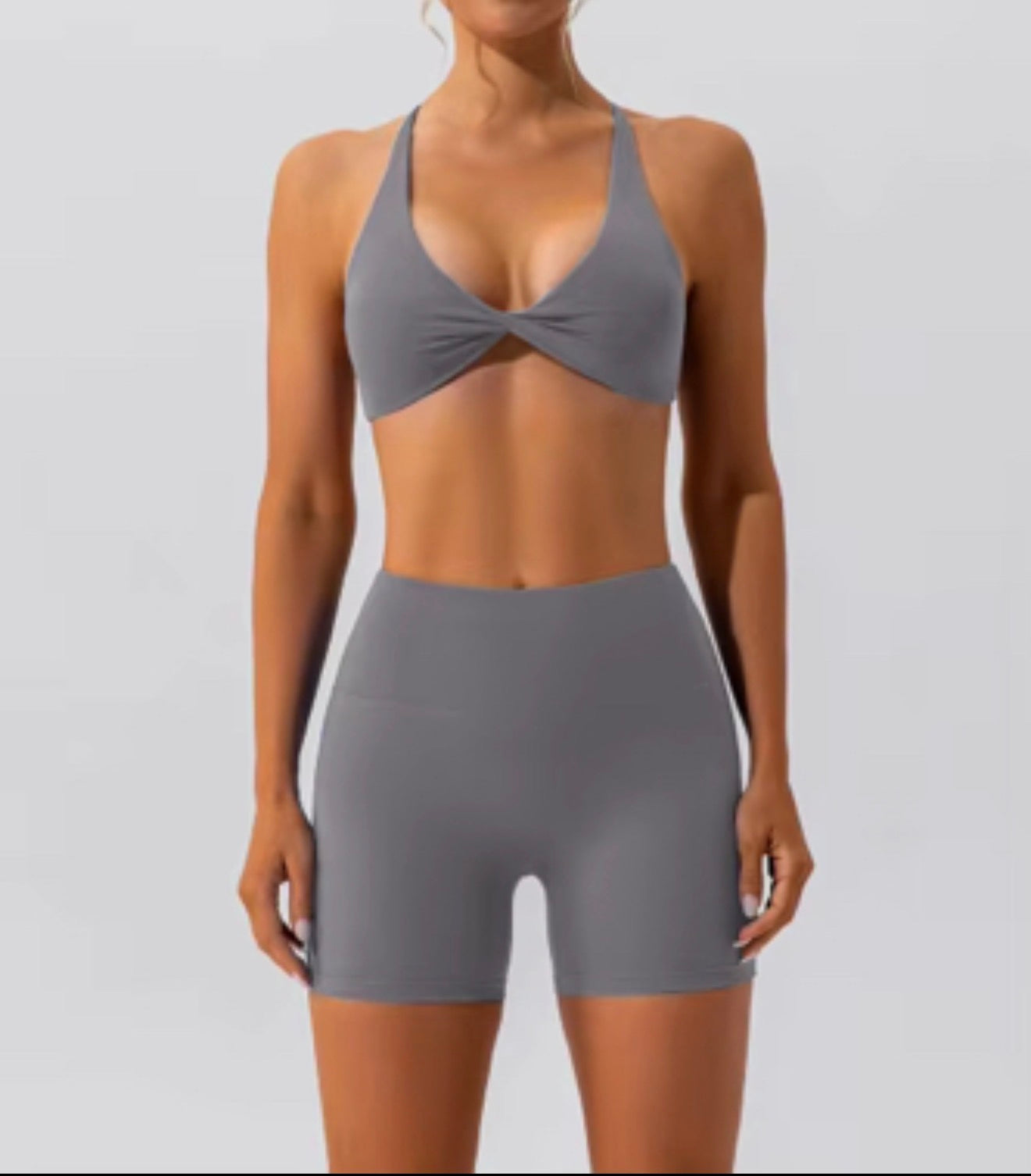 Front Twist Performance Bra